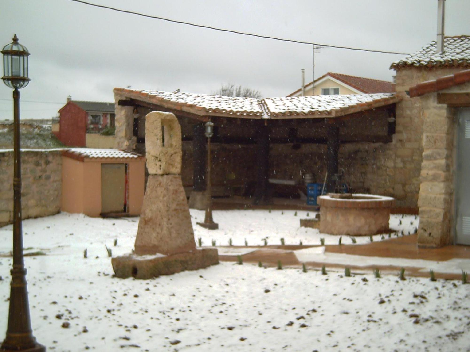 La Cerca De Dona Jimena Guest House Modúbar de San Cibrián Exterior foto